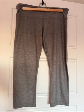 lululemon athletica Gray Cropped Leggings